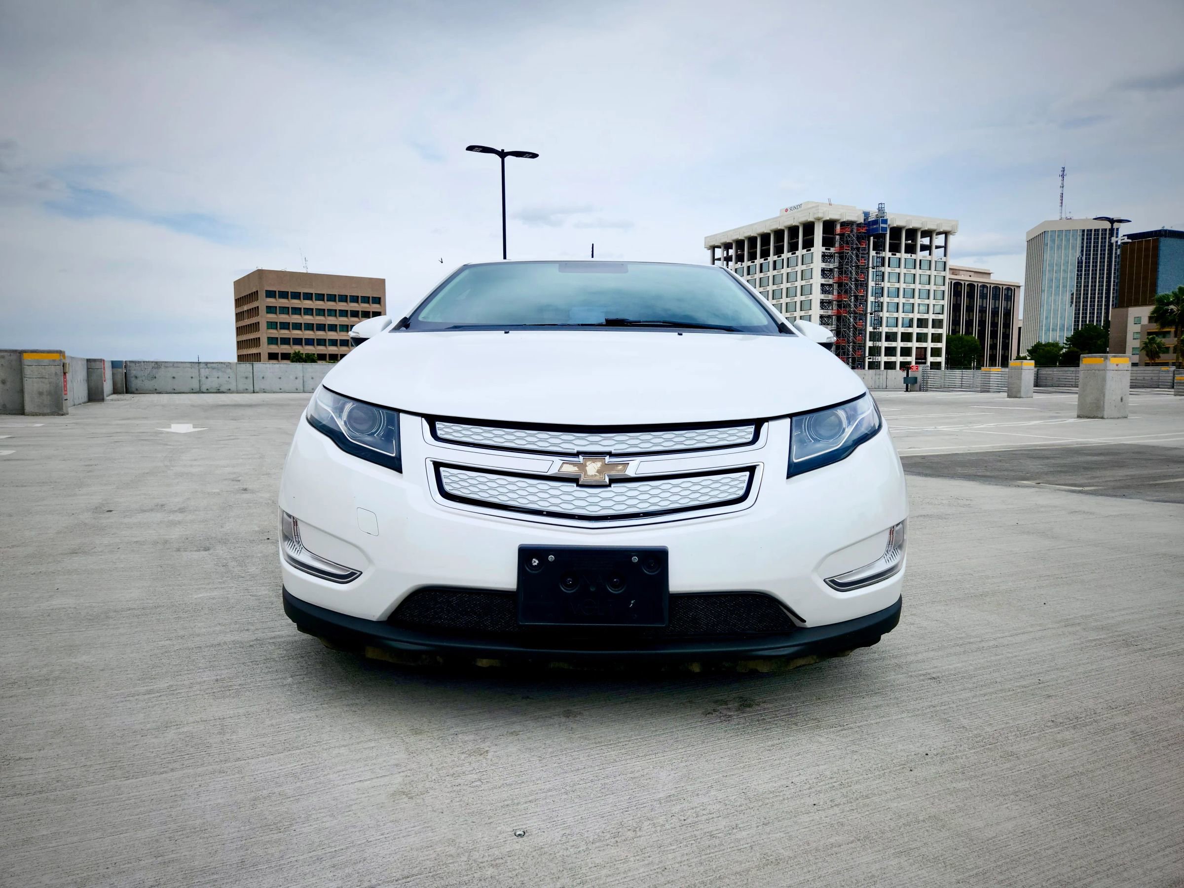 Used 2015 Chevrolet Volt Premium w/ Premium Trim Package FWD image 9