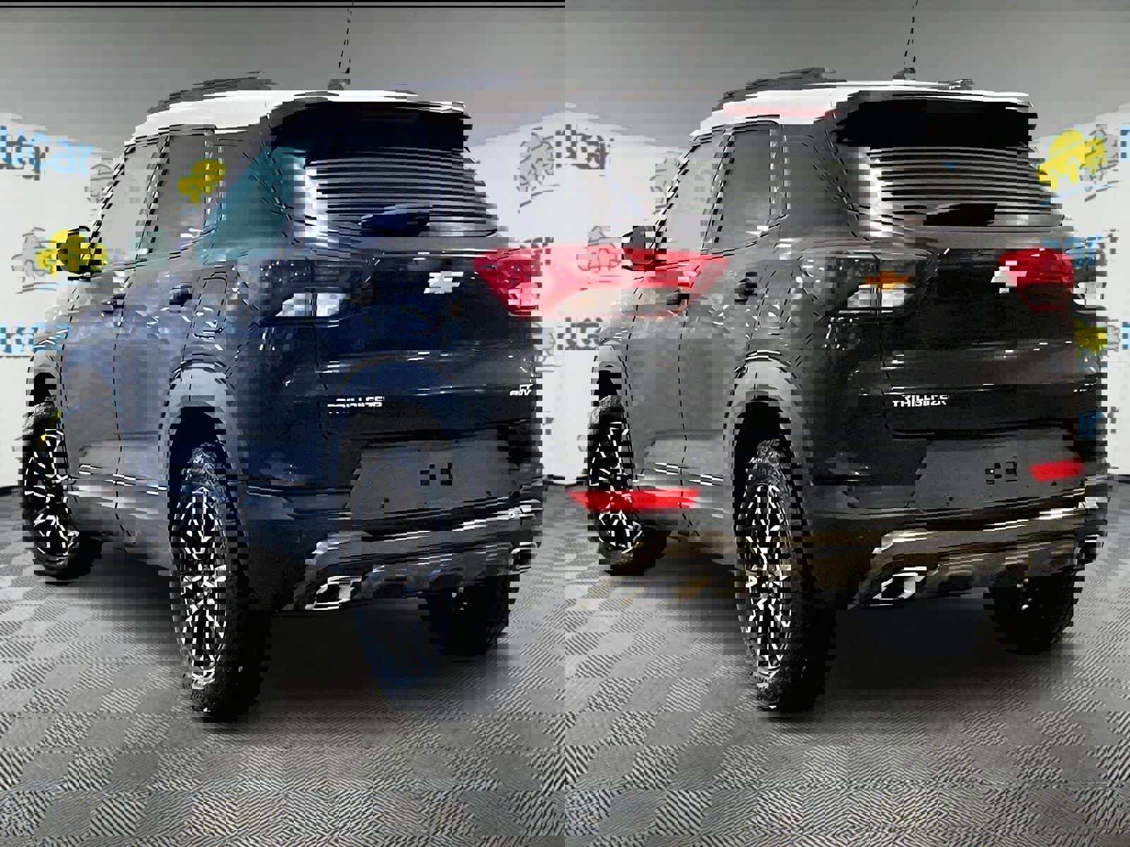 Used 2023 Chevrolet TrailBlazer ACTIV w/ Convenience Package image 4