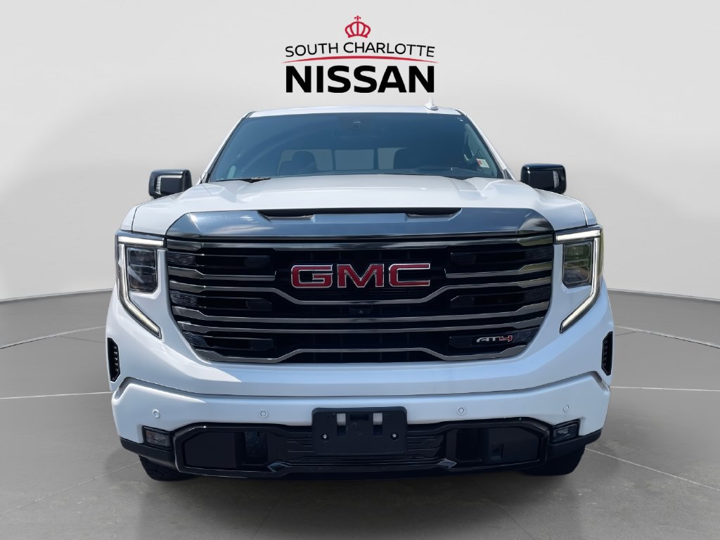 Used 2022 GMC Sierra 1500 AT4 w/ AT4 Premium Package AWD/4WD image 2