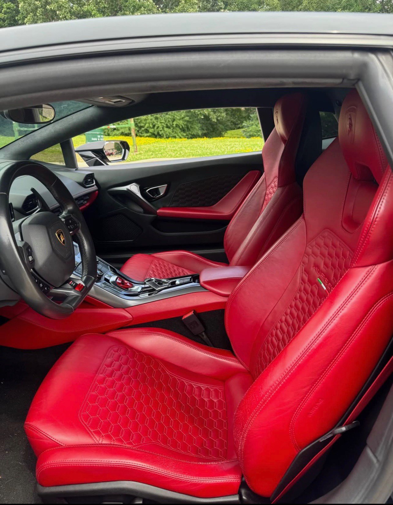 Used 2017 Lamborghini Huracan LP 580-2 RWD image 9