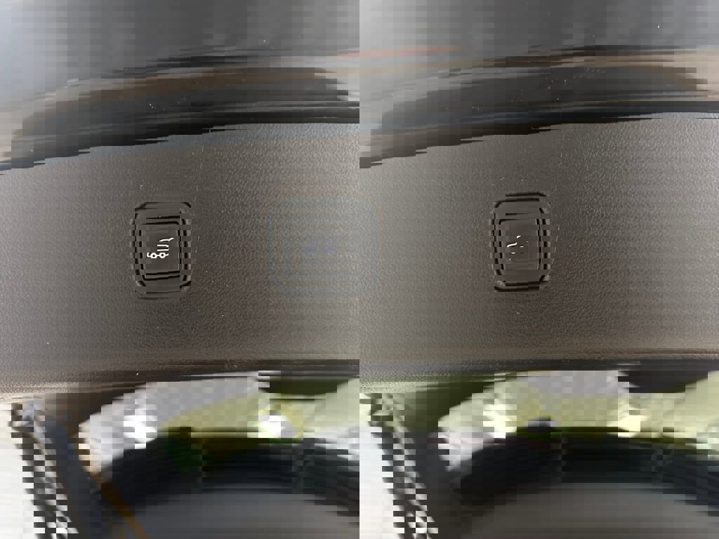 Certified 2024 Chevrolet Blazer LT w/ Convenience Package image 24