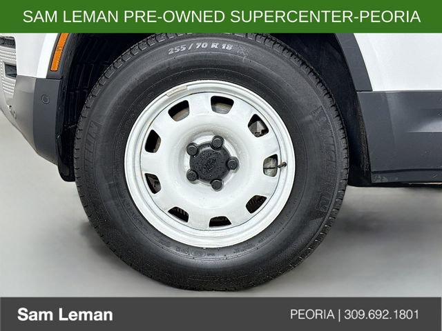 Used 2023 Land Rover Defender 110 image 29