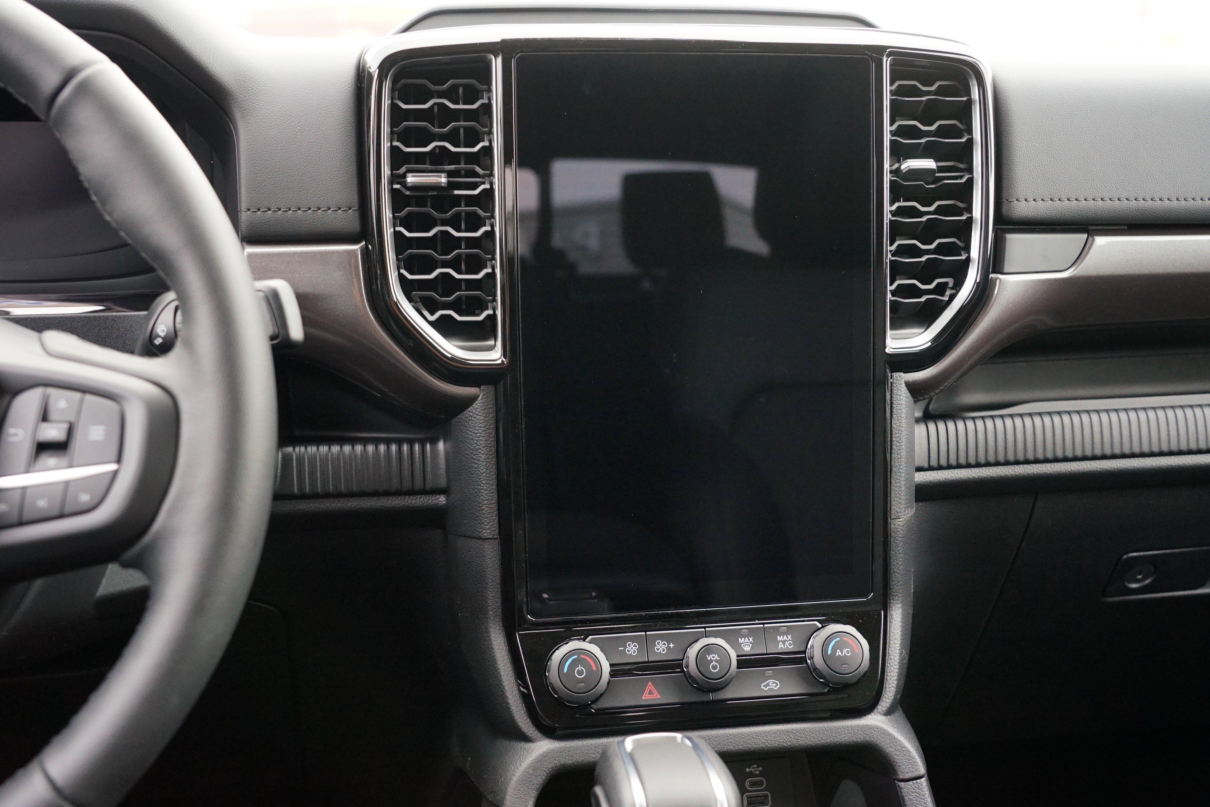 New 2025 Ford Ranger Lariat w/ FX4 Off-Road Package image 23