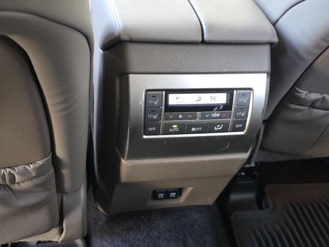 Used 2021 Lexus GX 460 Premium w/ Premium Package AWD/4WD image 11