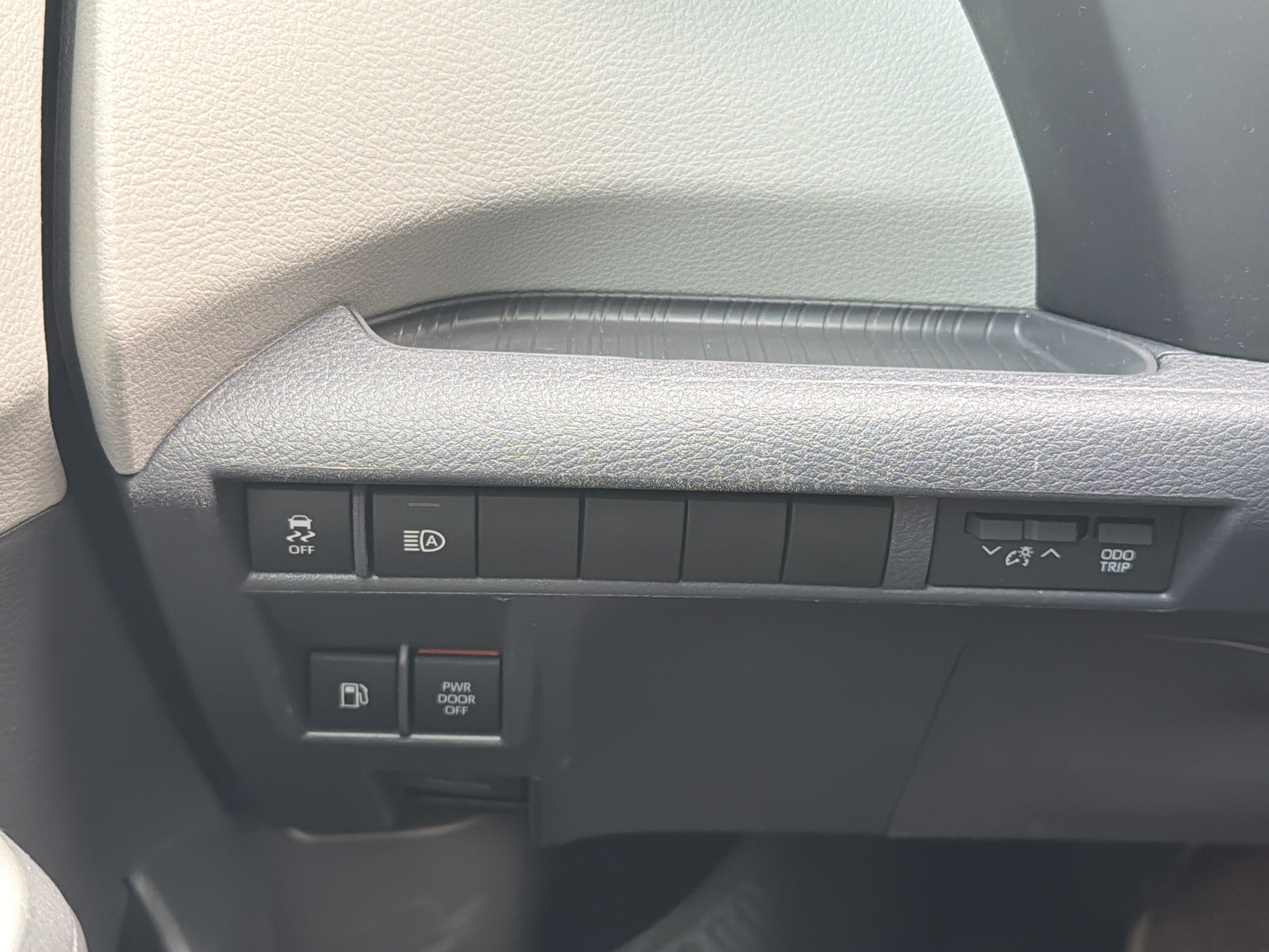 Used 2022 Toyota Sienna XLE FWD image 12