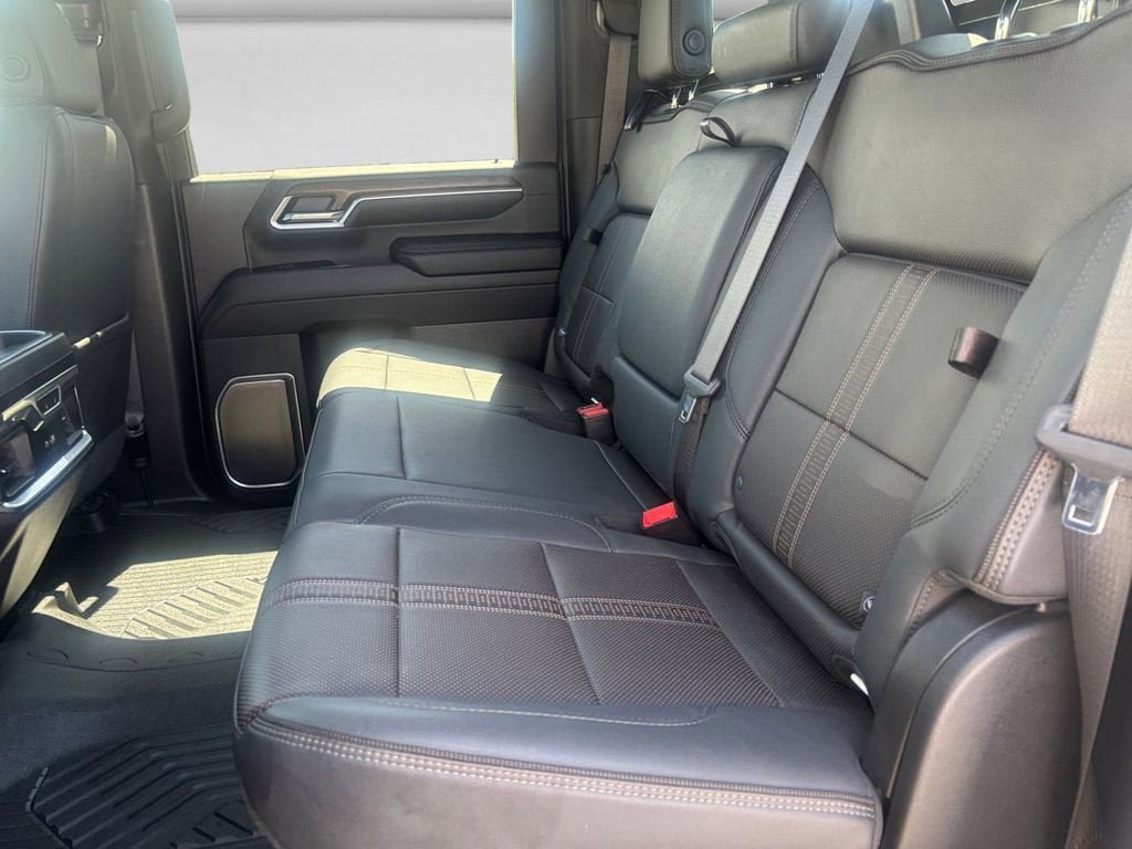Used 2024 Chevrolet Silverado 3500 High Country w/ High Country Premium Package AWD/4WD image 14