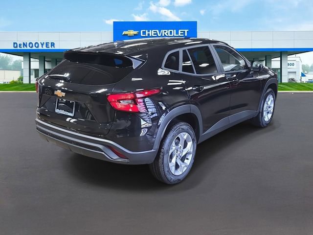 New 2026 Chevrolet Trax LS image 6