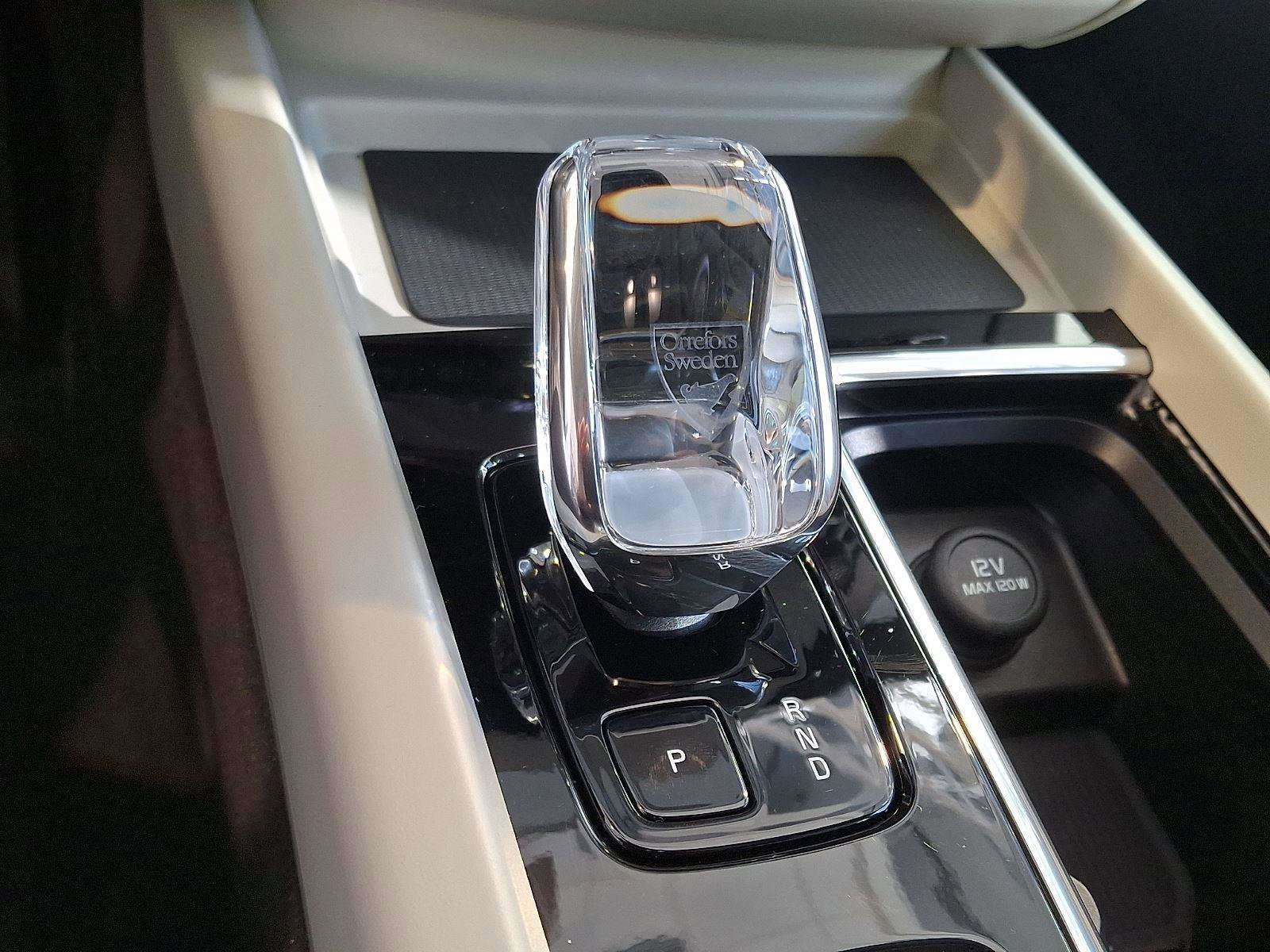 Certified 2026 Volvo XC60 B5 Ultra w/ Protection Package Premier image 13