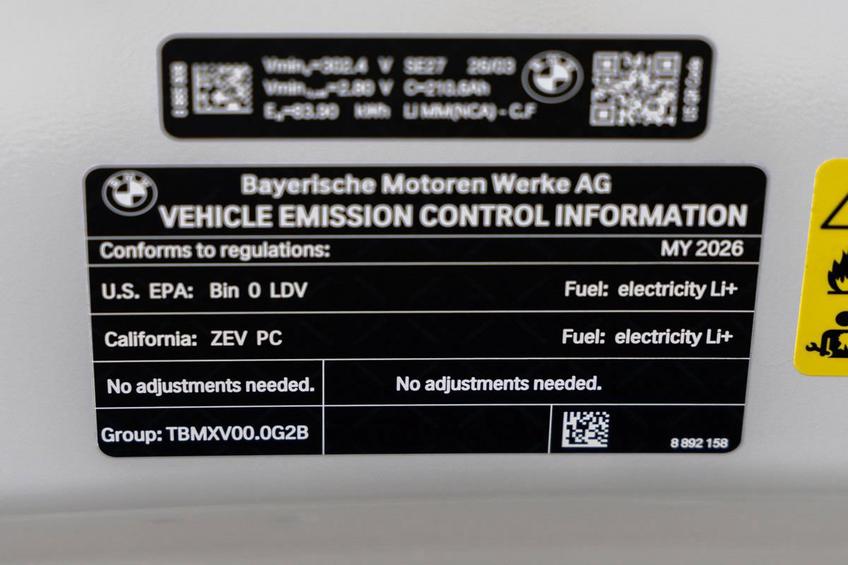 New 2026 BMW i4 eDrive40 w/ Premium Package RWD image 35