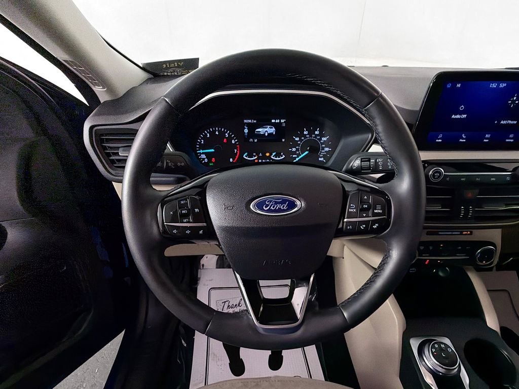 Used 2022 Ford Escape SE w/ Cold Weather Package image 11