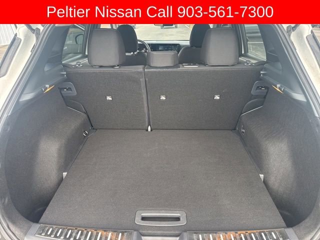 Used 2025 Nissan Kicks SV w/ Illumination Package image 22