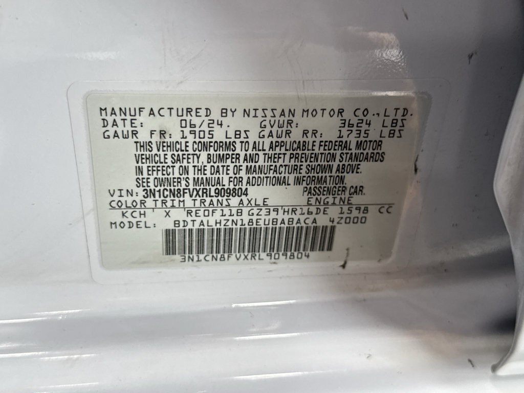 Used 2024 Nissan Versa SR FWD image 34