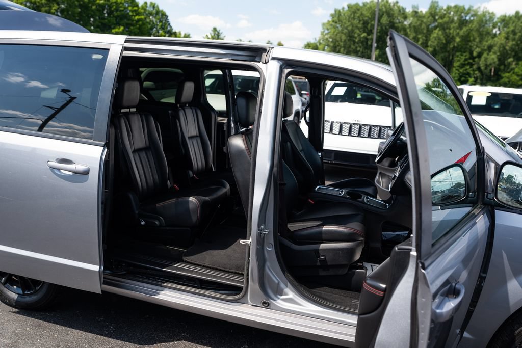 Used 2020 Dodge Grand Caravan GT FWD image 11