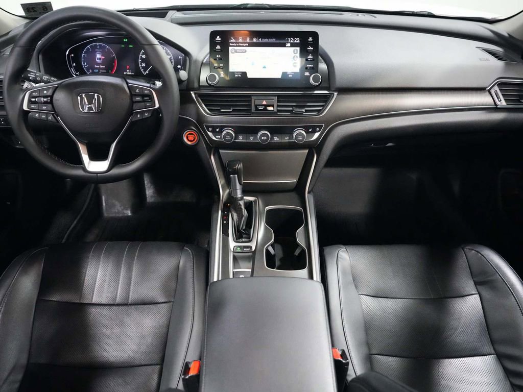 Used 2018 Honda Accord Touring image 35
