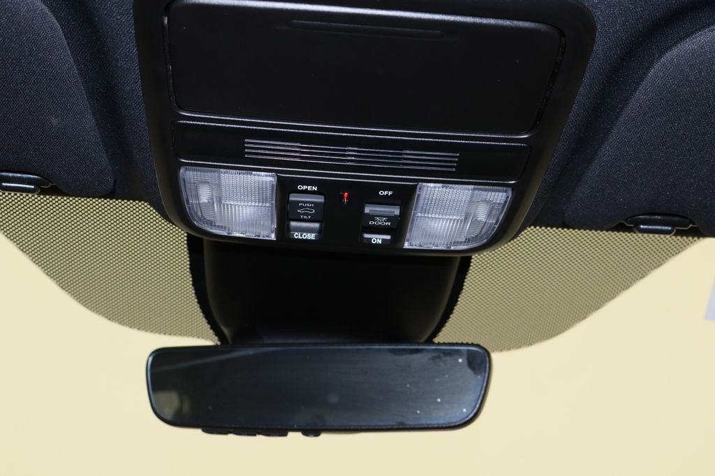 Used 2025 Honda Odyssey Sport-L image 27