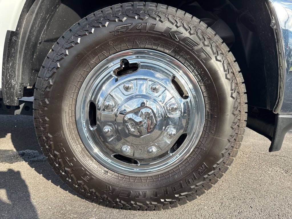 Used 2024 RAM 3500 SLT w/ Quick Order Package 2YG SLT AWD/4WD image 10
