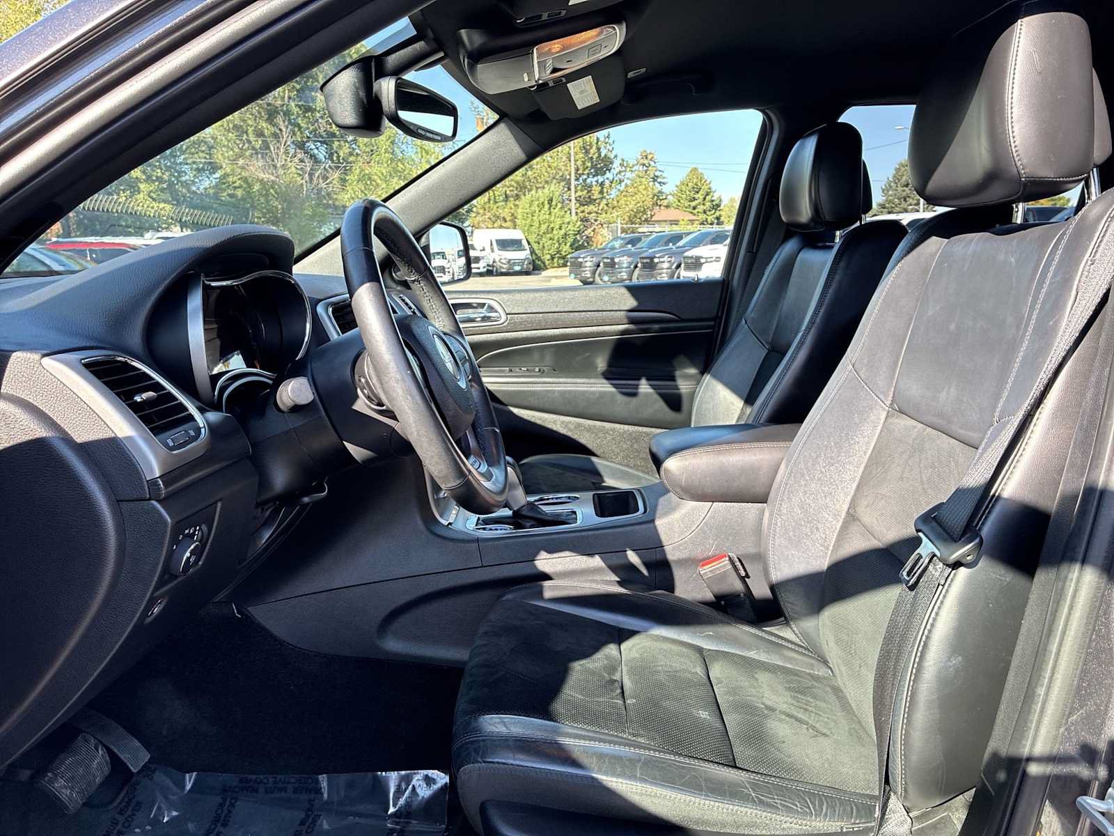 Used 2018 Jeep Grand Cherokee Altitude AWD/4WD image 13