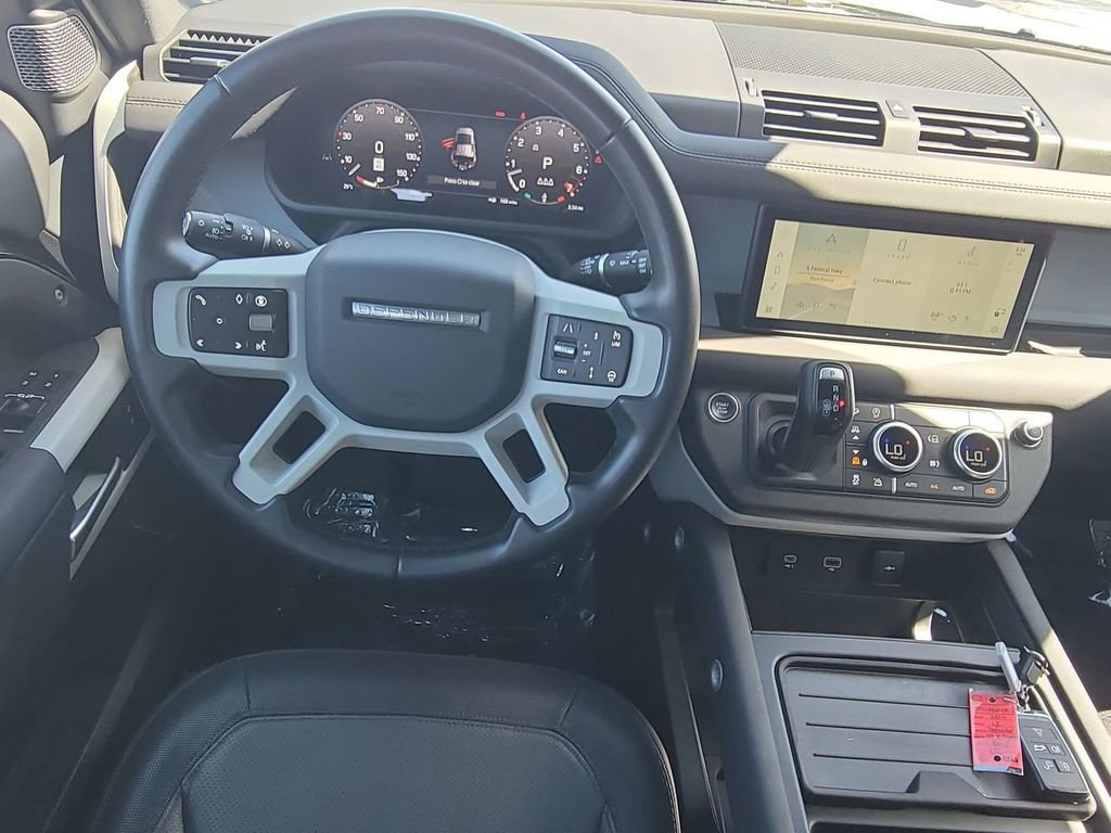 Certified 2024 Land Rover Defender 110 X-Dynamic SE image 18