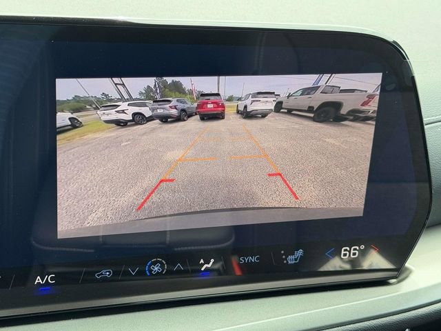 New 2026 Chevrolet Traverse LT w/ Sun and Wheel Package FWD image 32