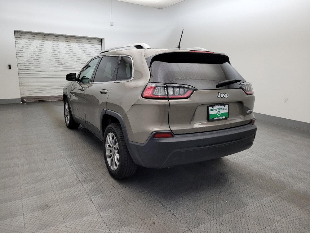 Used 2019 Jeep Cherokee Latitude Plus FWD image 5