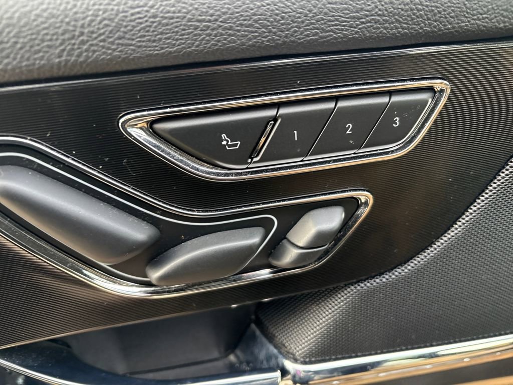 Used 2022 Lincoln Corsair Reserve w/ Equipment Group 201A image 13