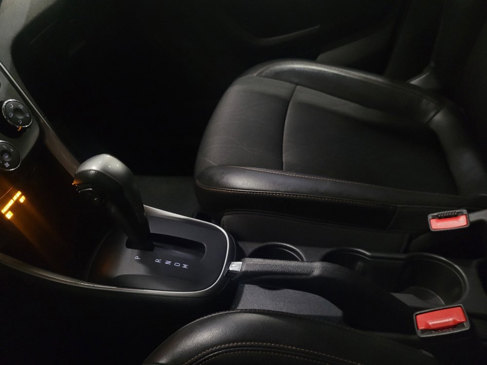 Used 2020 Chevrolet Trax LT w/ LT Convenience Package image 26