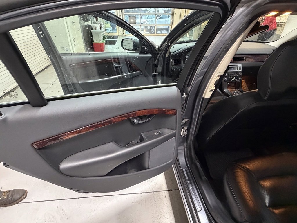 Used 2007 Volvo S80 3.2 image 11