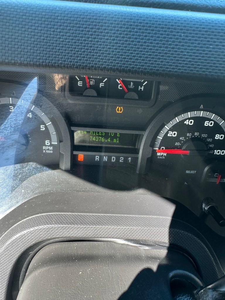 Used 2012 Ford E-350 and Econoline 350 XLT RWD image 14