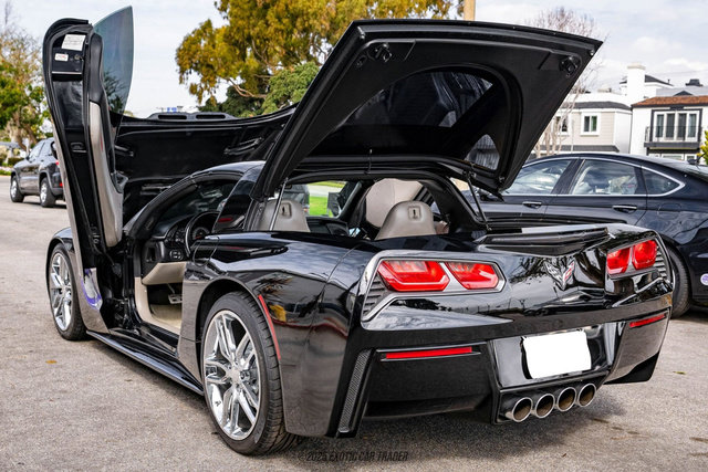 Used 2001 Chevrolet Corvette Coupe w/ Preferred Equipment Group1 image 29