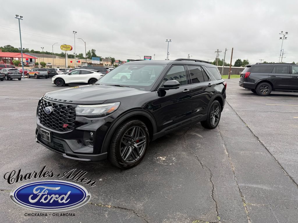 Used 2025 Ford Explorer ST w/ Sun And Sound Package AWD/4WD image 6