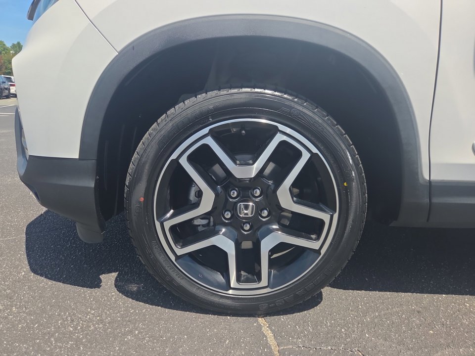 Certified 2023 Honda Passport Elite image 27