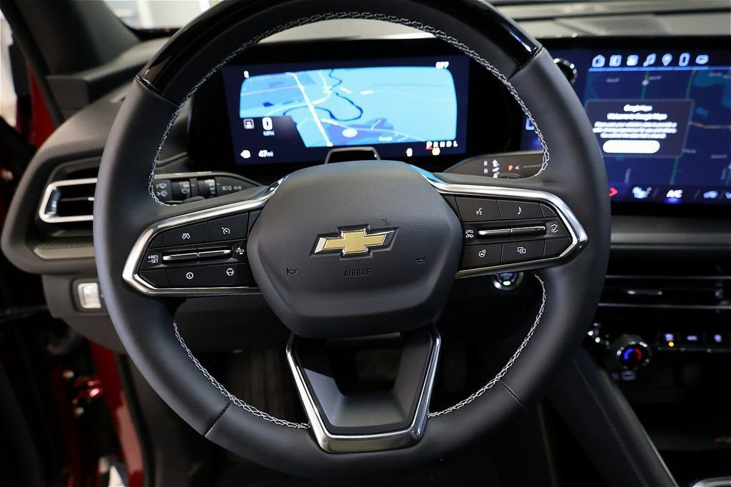 New 2025 Chevrolet Traverse LT w/ Enhanced Driving Package FWD image 23