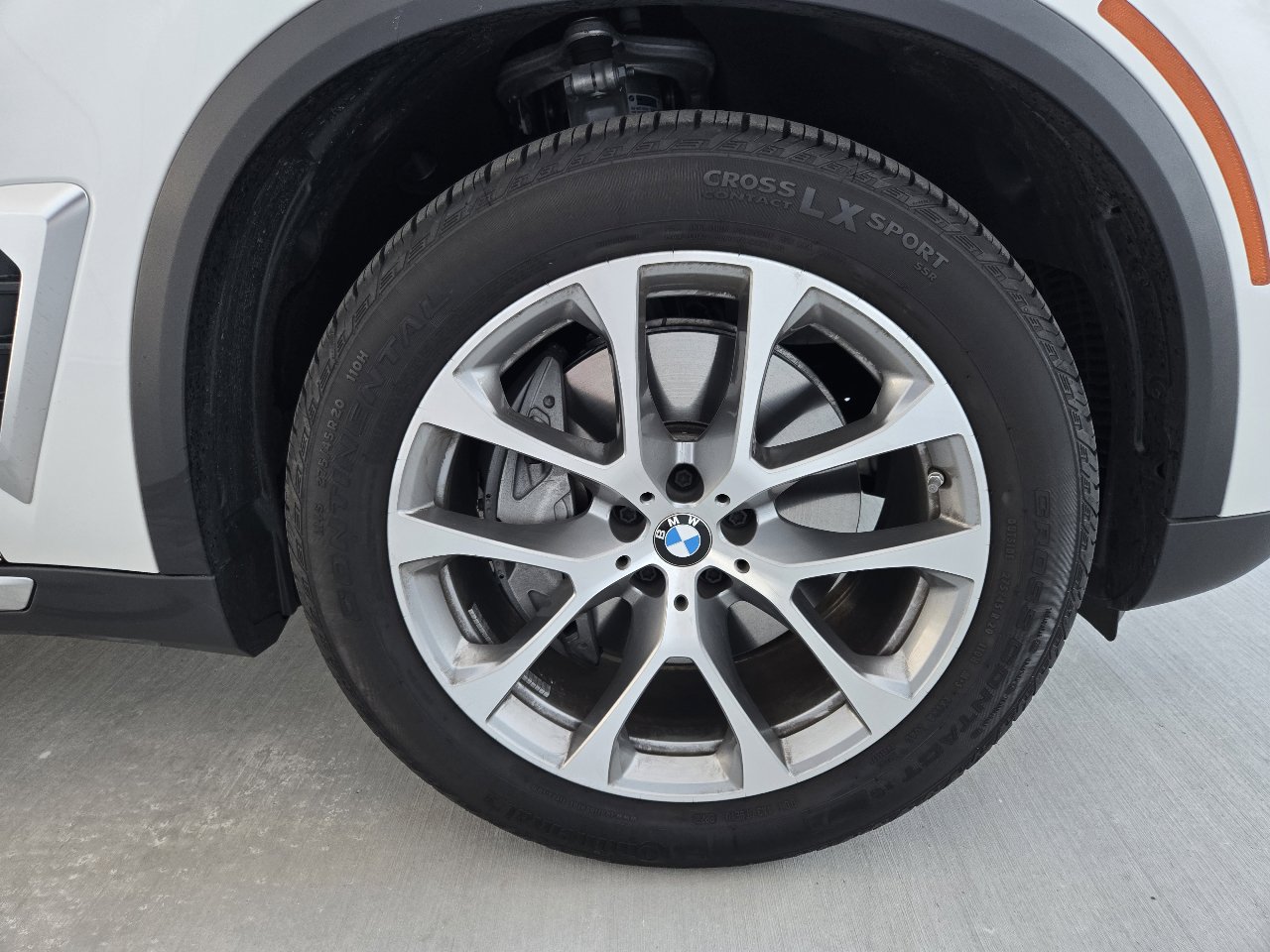 Used 2026 BMW X5 xDrive50e w/ Climate Comfort Package image 41