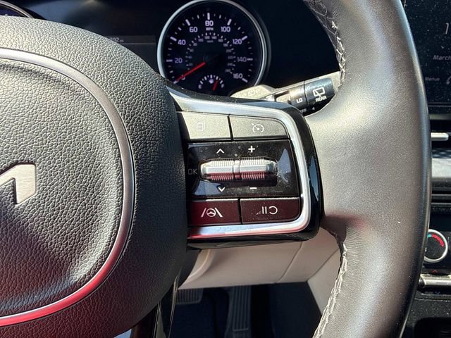 Used 2024 Kia Carnival LX image 30