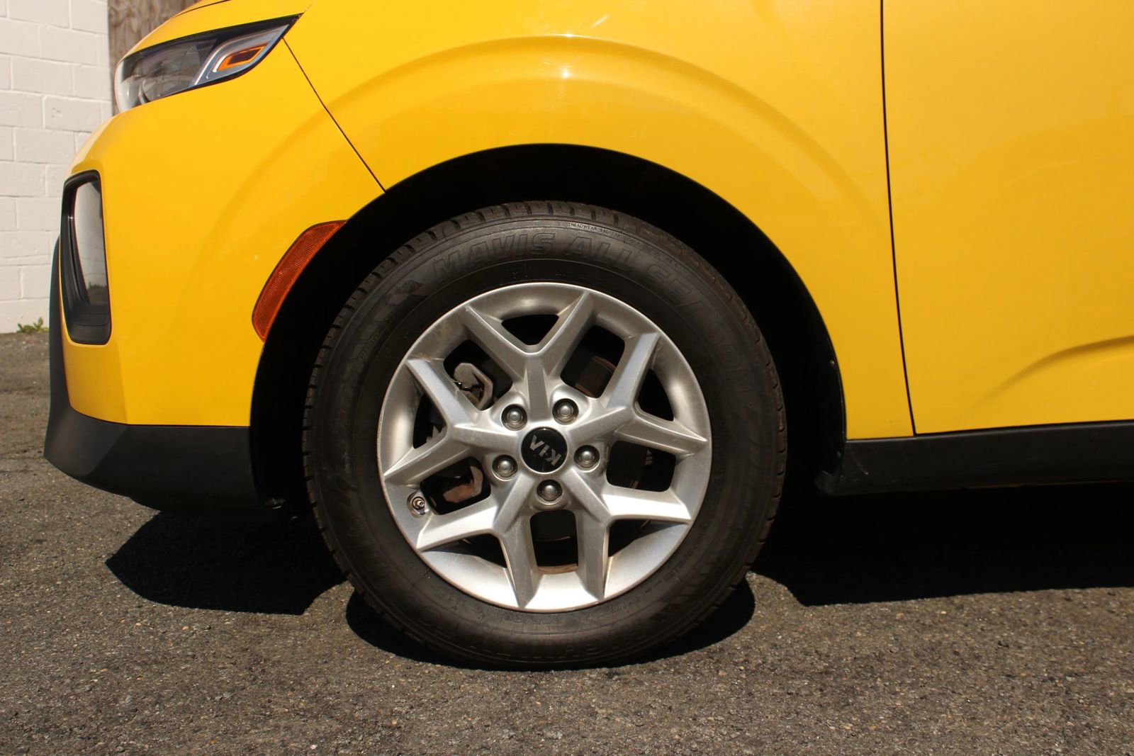 Used 2020 Kia Soul S FWD image 3