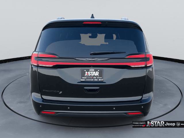 New 2026 Chrysler Pacifica Select image 6