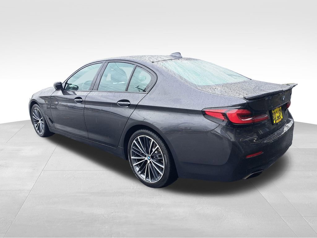 Used 2021 BMW 540i w/ Executive Package image 3