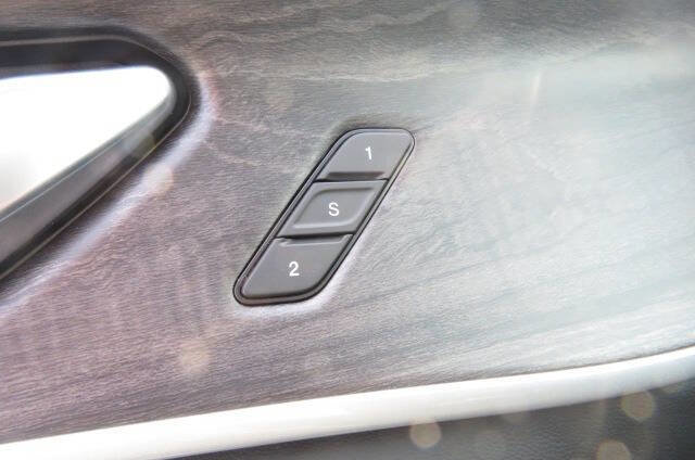 New 2025 Jeep Grand Cherokee Limited w/ Trailer Tow Package image 19