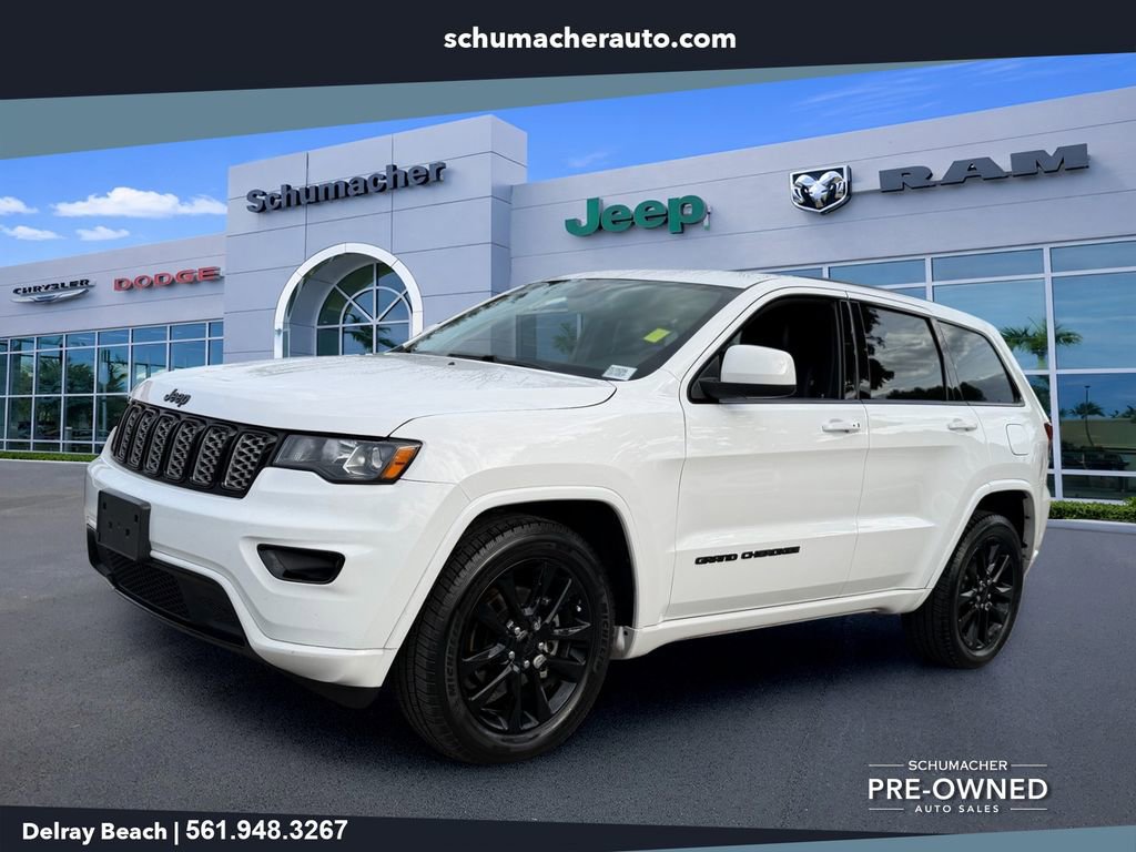 Used 2019 Jeep Grand Cherokee Altitude RWD image 3