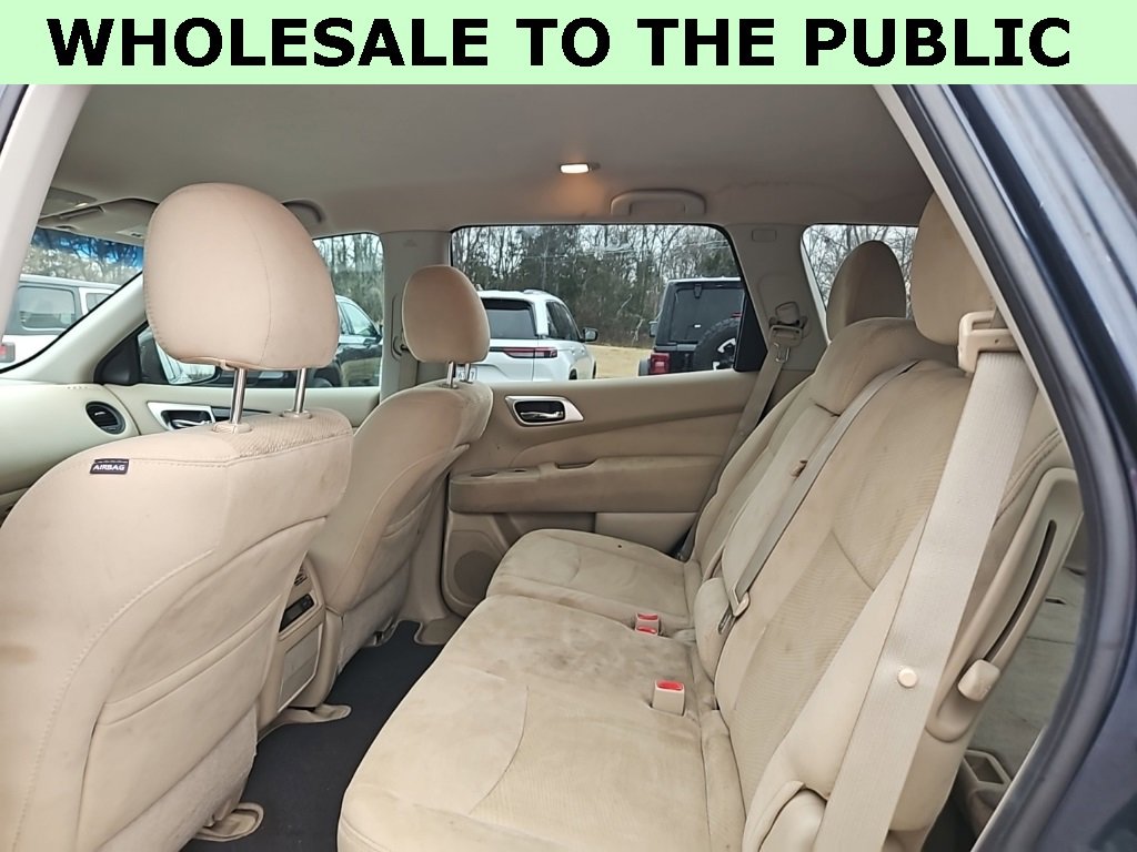 Used 2015 Nissan Pathfinder S image 14