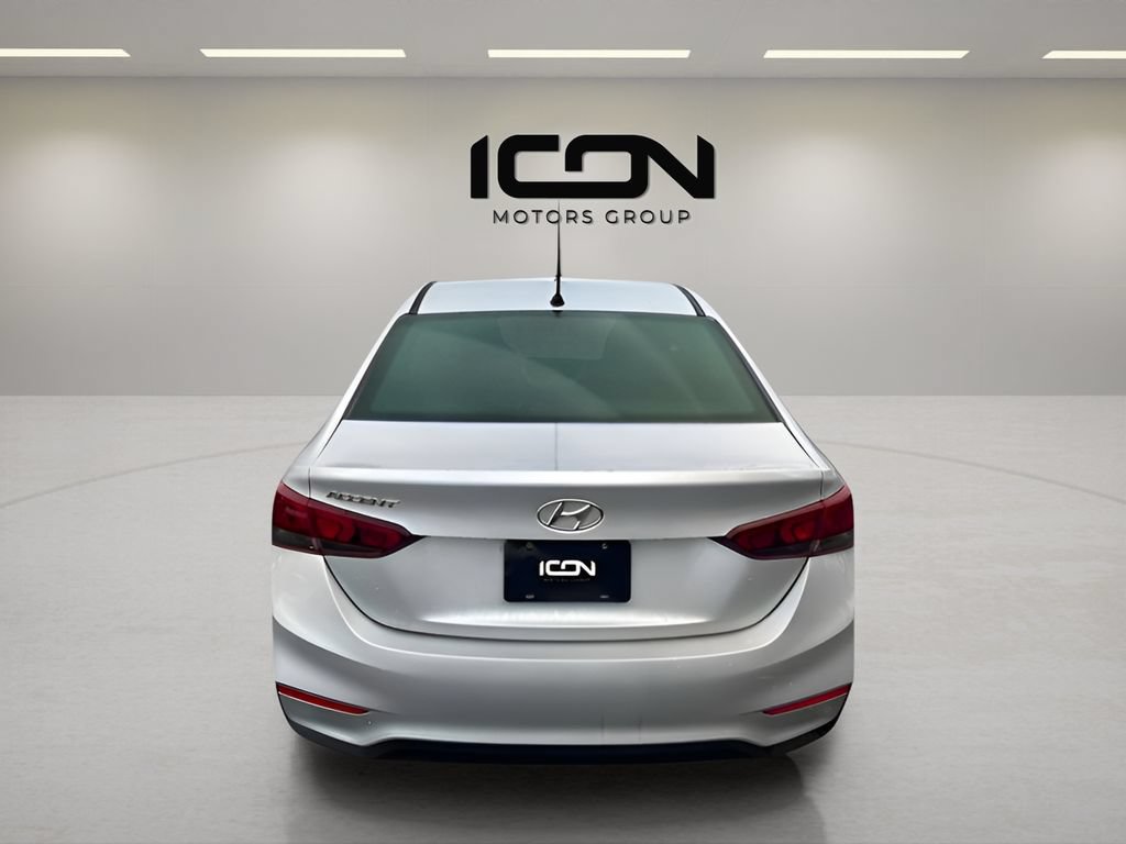 Used 2021 Hyundai Accent SE FWD image 5