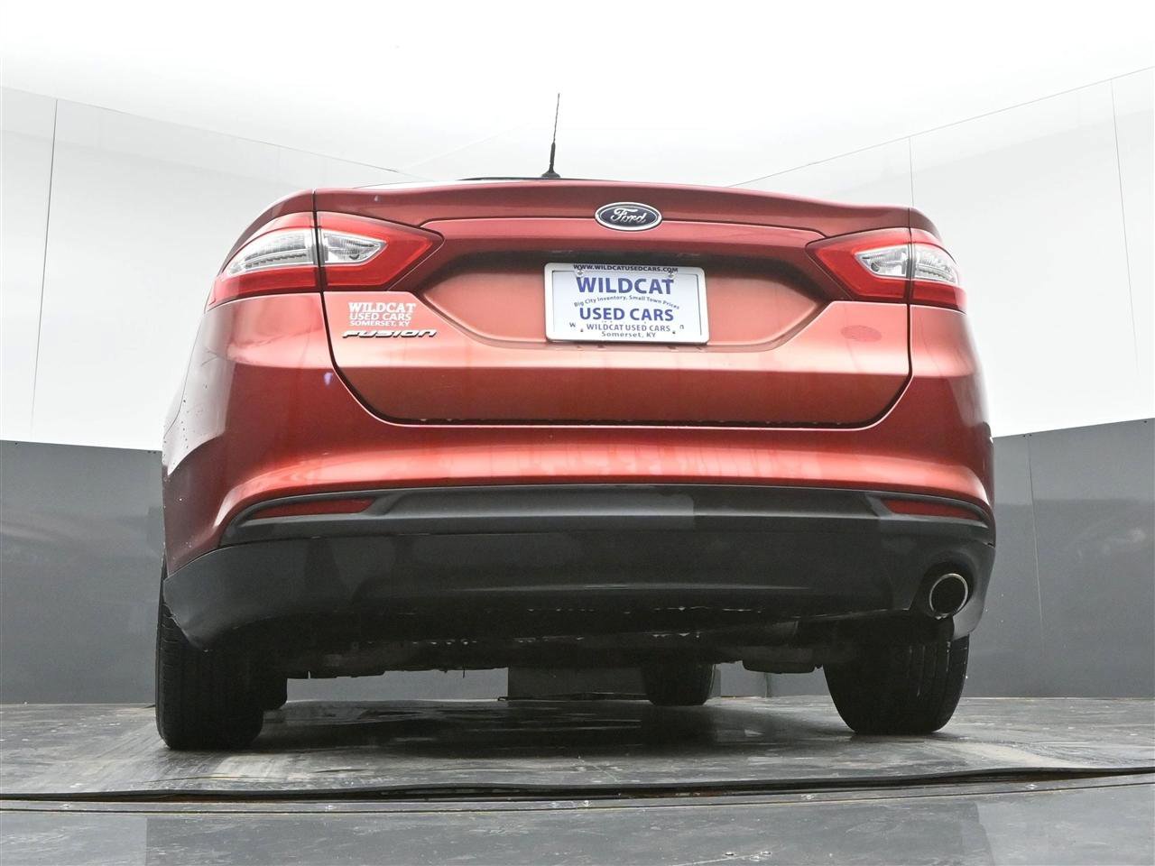 Used 2013 Ford Fusion S FWD image 32
