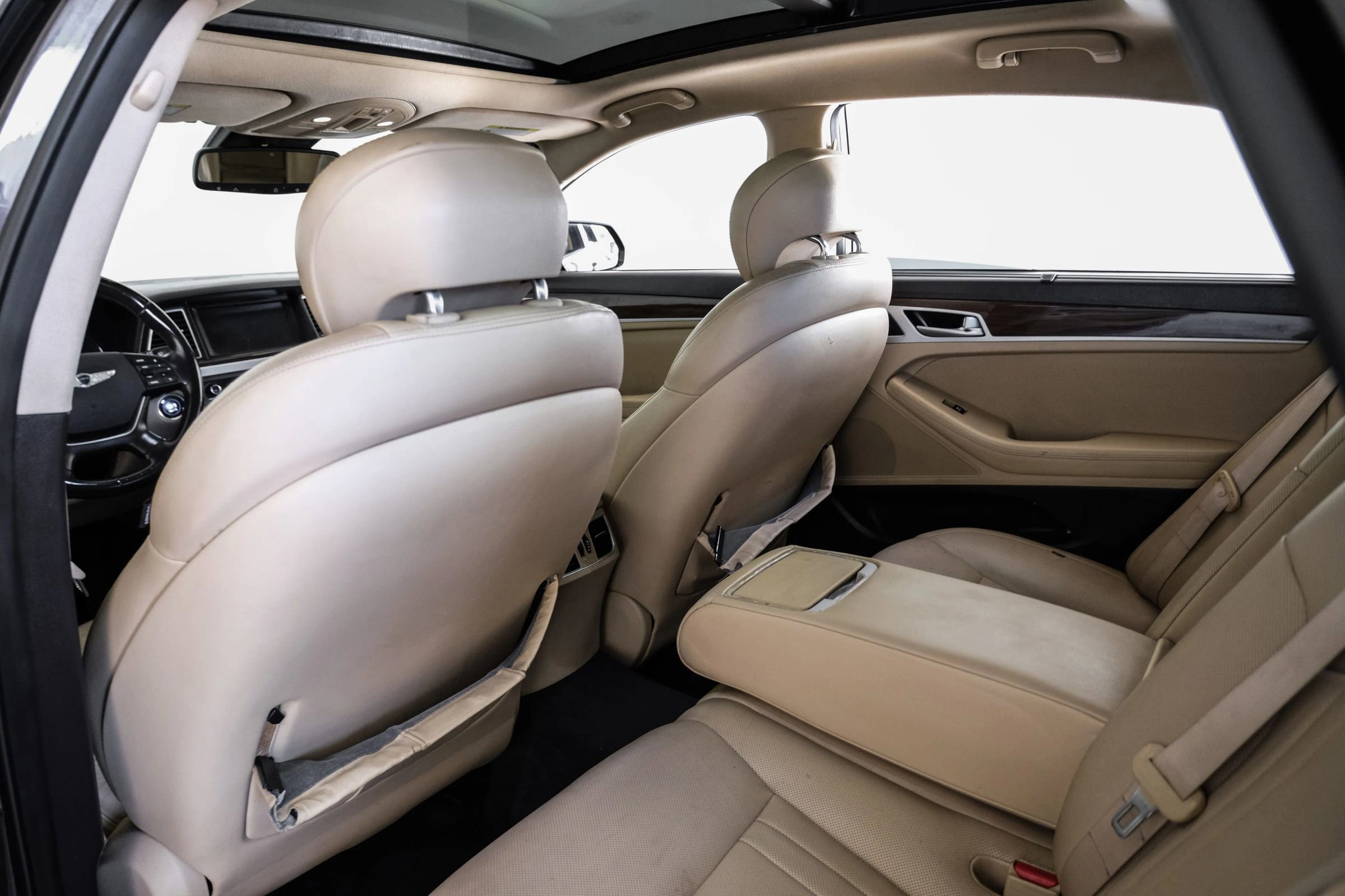 Used 2015 Hyundai Genesis 3.8 w/ Option Group 02 image 37