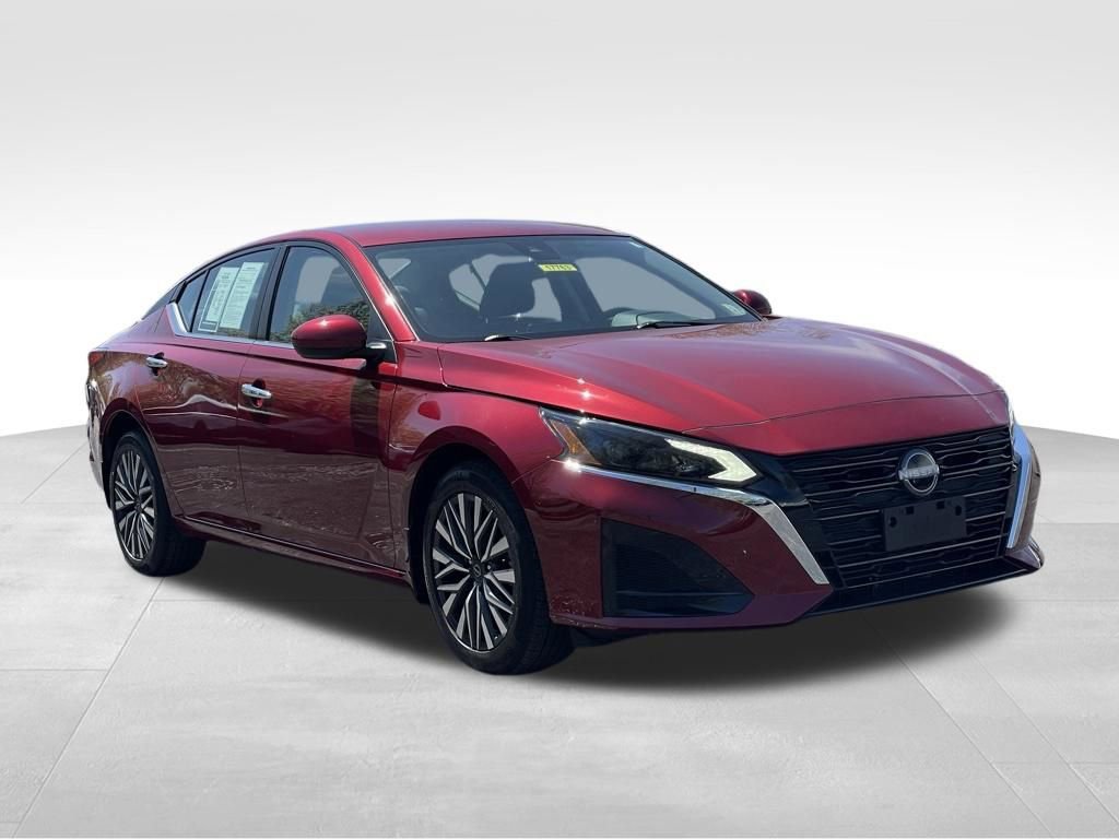 Certified 2023 Nissan Altima 2.5 SV image 3