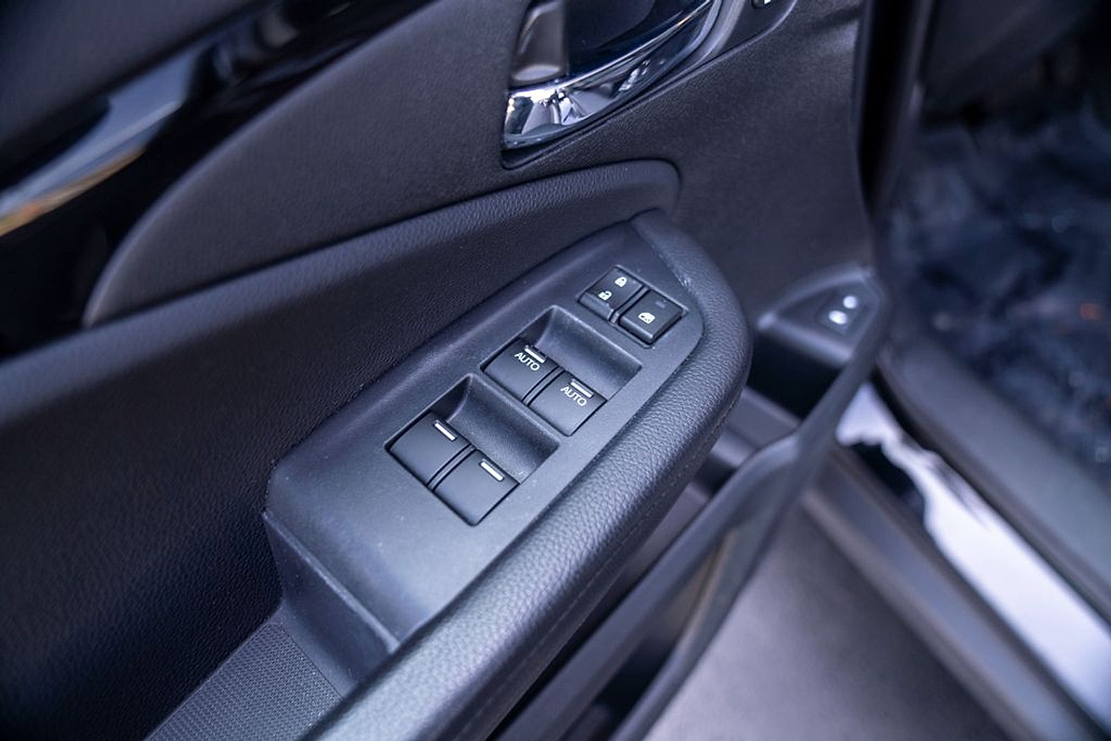 Used 2016 Honda Pilot Touring image 19