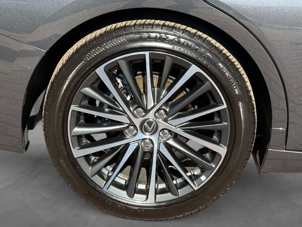 Used 2025 Lexus ES 350 w/ Premium Package FWD image 8