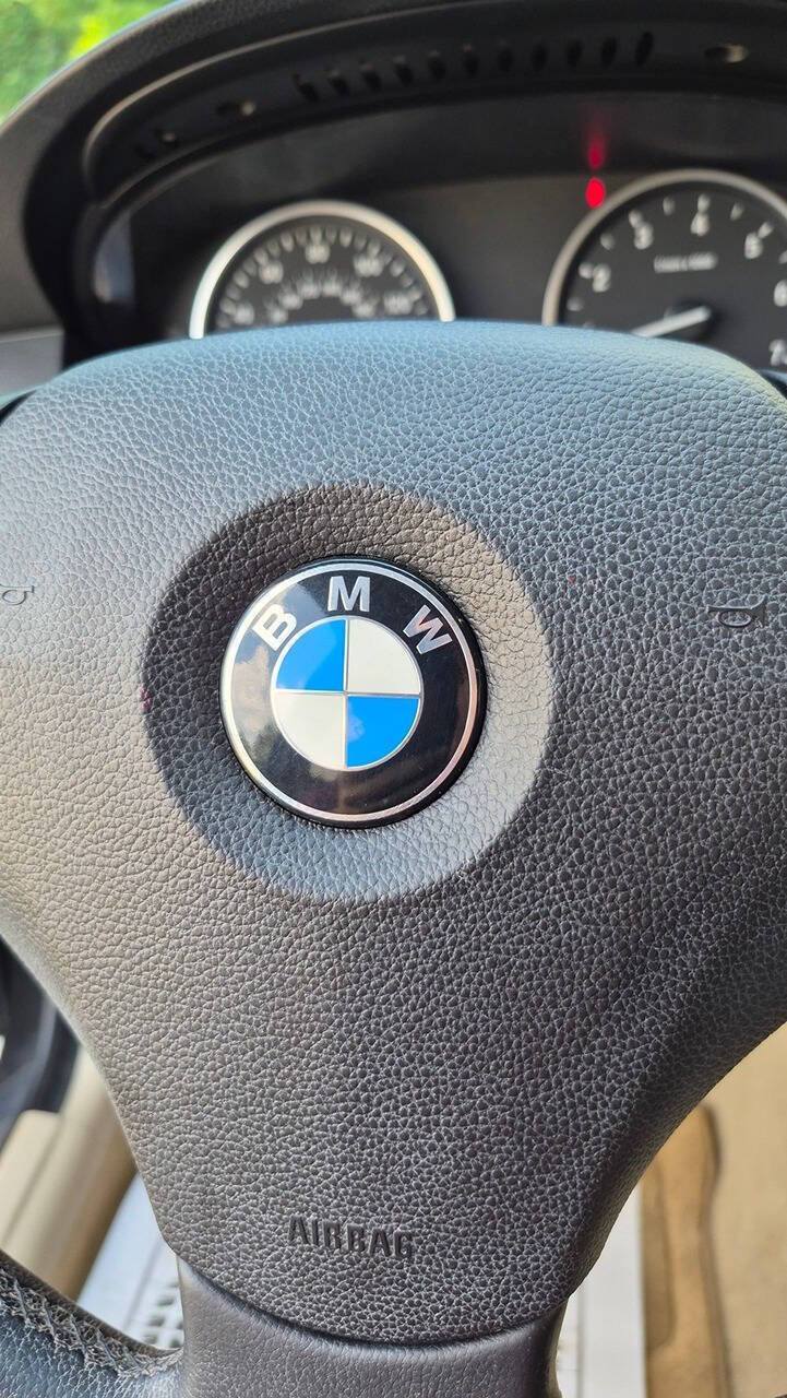 Used 2010 BMW 528i Sedan RWD image 34