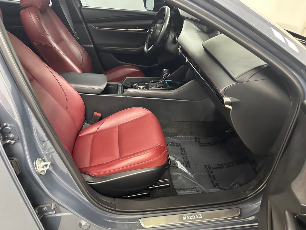 Used 2023 MAZDA MAZDA3 s FWD image 13