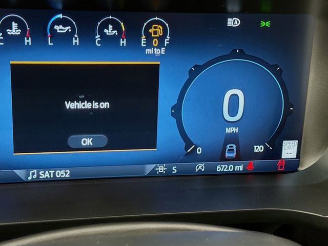 Used 2025 Ford F150 Lariat w/ Equipment Group 501A Mid image 12