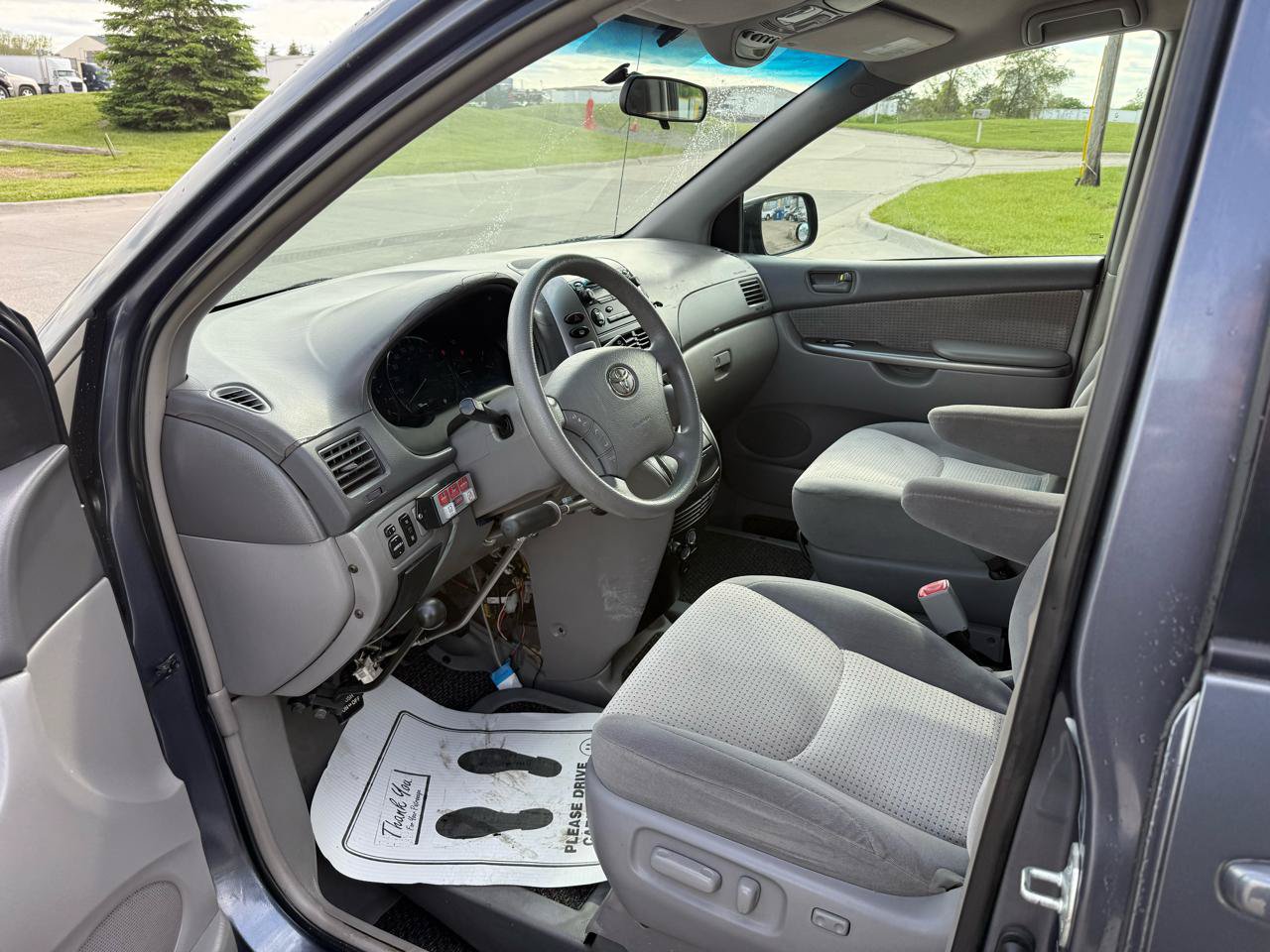 Used 2007 Toyota Sienna CE FWD image 10